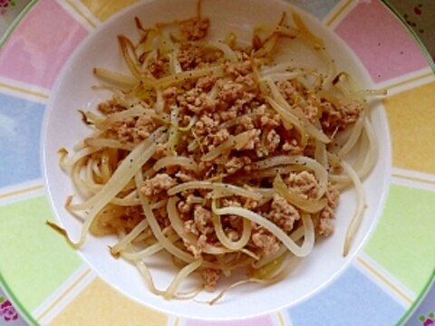 もやしと挽き肉のバター醤油